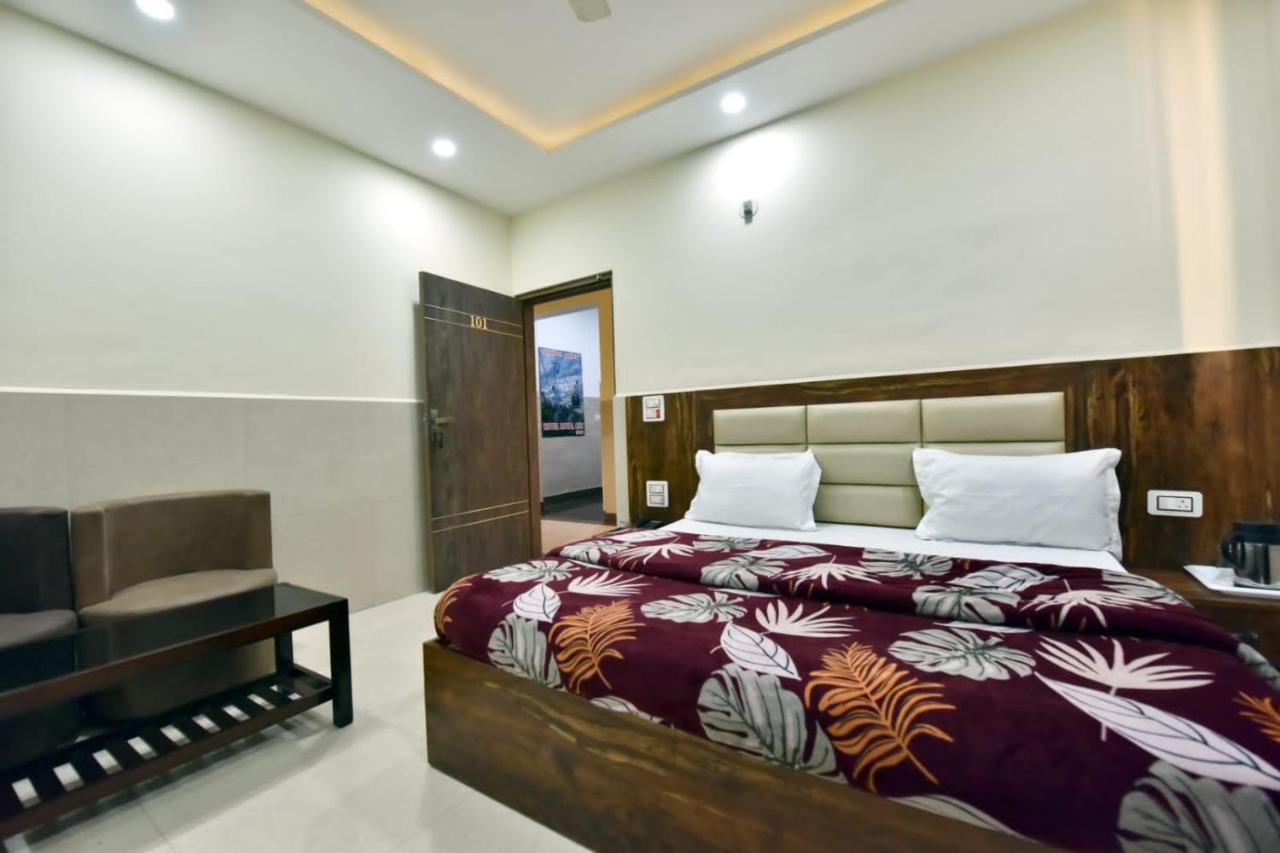 Royal Inn جامو المظهر الخارجي الصورة